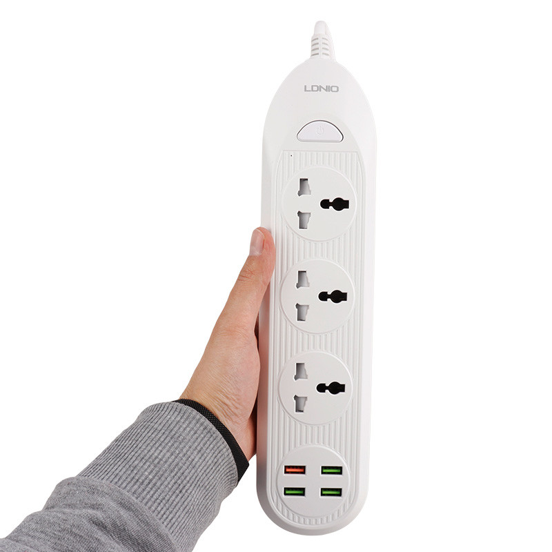چند راهی 3 خانه برق ارت دار الدینیو SC-16Q با کابل 2 متری + شارژر USB