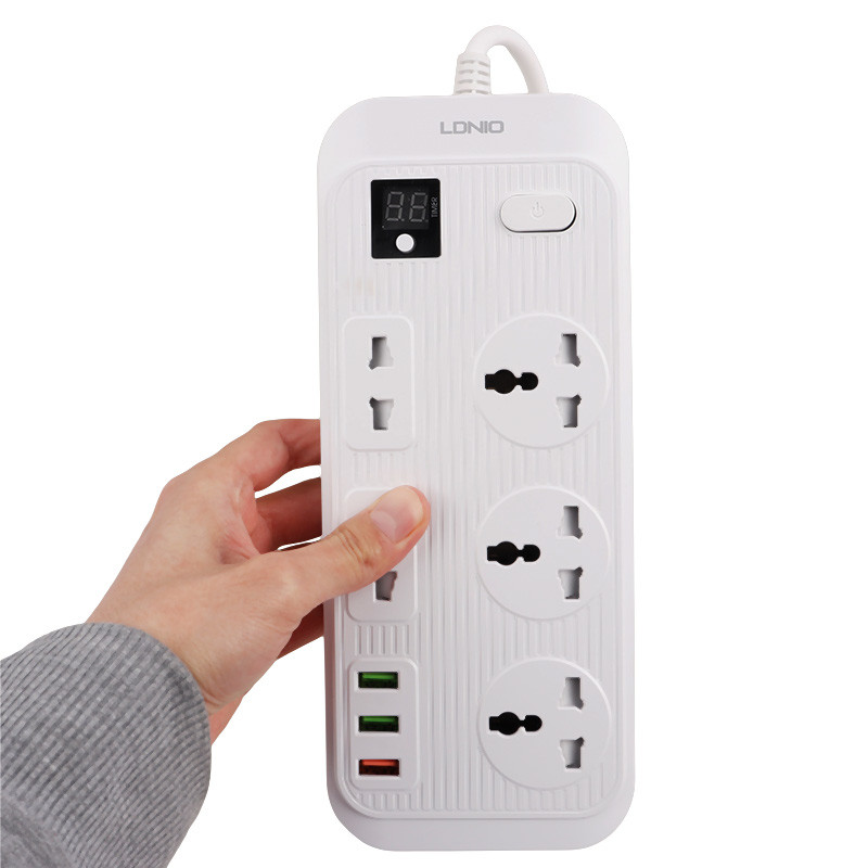 چند راهی 3 خانه برق ارت دار الدینیو SC-17 با کابل 2 متری + شارژر USB