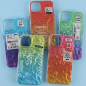 قاب Gradient Holographic برجسته iPhone 13