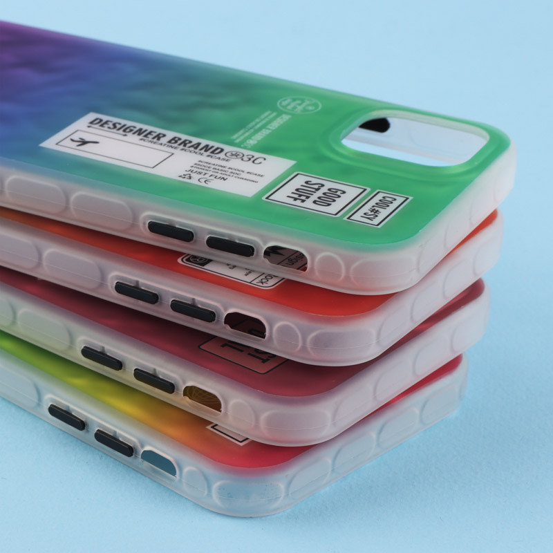 قاب Gradient Holographic برجسته iPhone 11