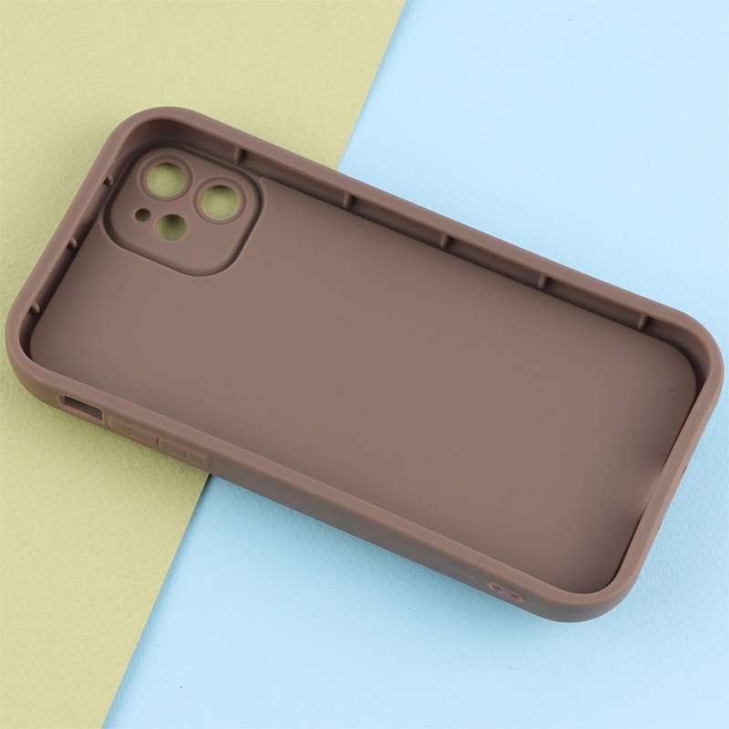 قاب سولید کیس عروسکی پشمالو محافظ لنزدار iPhone 11