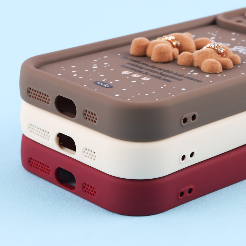 قاب سولید کیس عروسکی پشمالو محافظ لنزدار iPhone 13