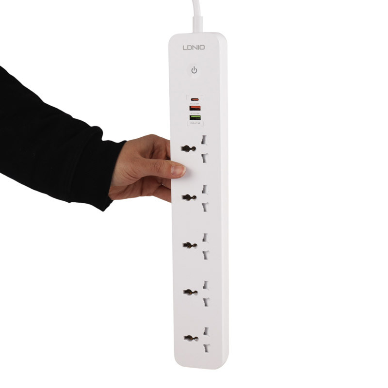 چند راهی ۵ خانه برق ارت دار الدینیو SC5319 با کابل ۲ متری + شارژر USB و Type-C