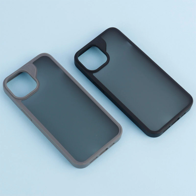 قاب اصلی مات Gear4 Protective Case ضد ضربه iPhone 13