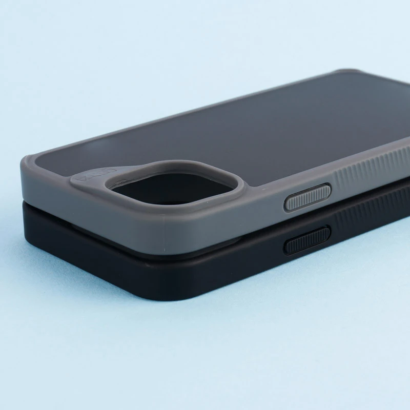 قاب اصلی مات Gear4 Protective Case ضد ضربه iPhone 13
