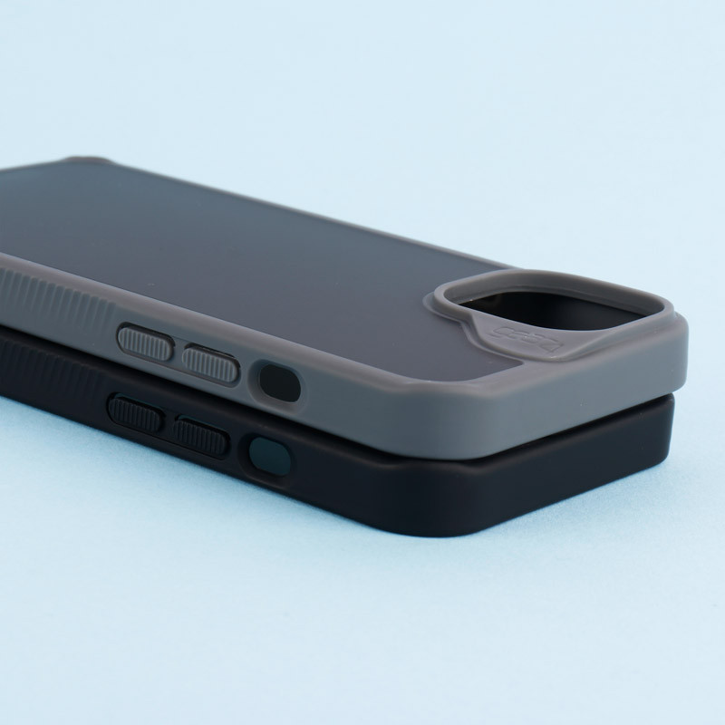 قاب اصلی مات Gear4 Protective Case ضد ضربه iPhone 13