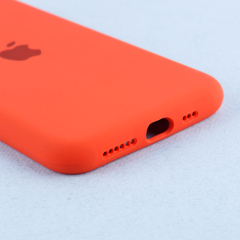 قاب سیلیکونی زیربسته iPhone 11 Pro