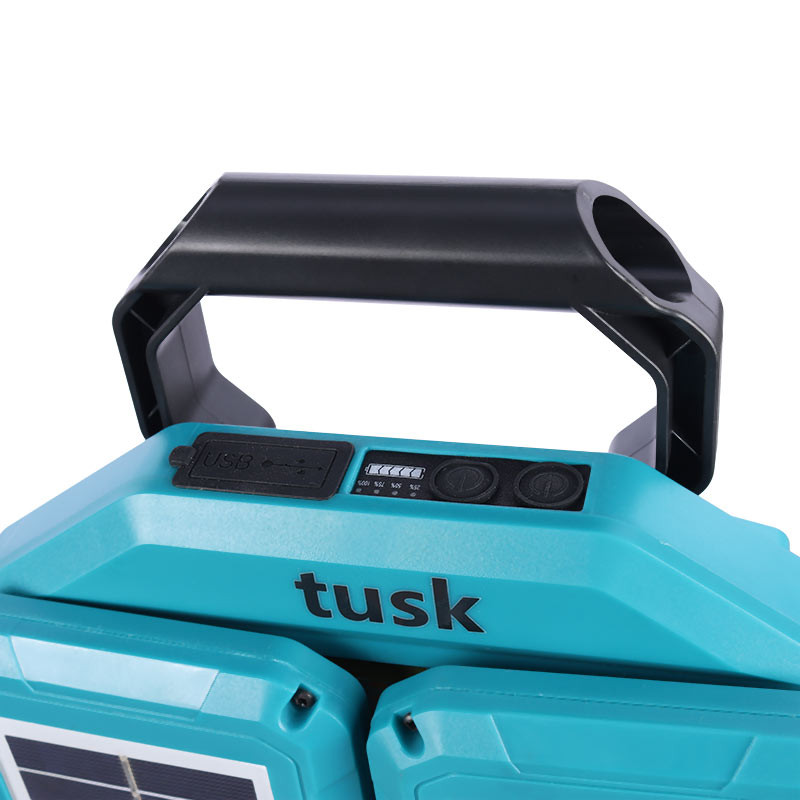 پروژکتور سیار شارژی و پاور بانک 17500 خورشیدی Tusk V5000