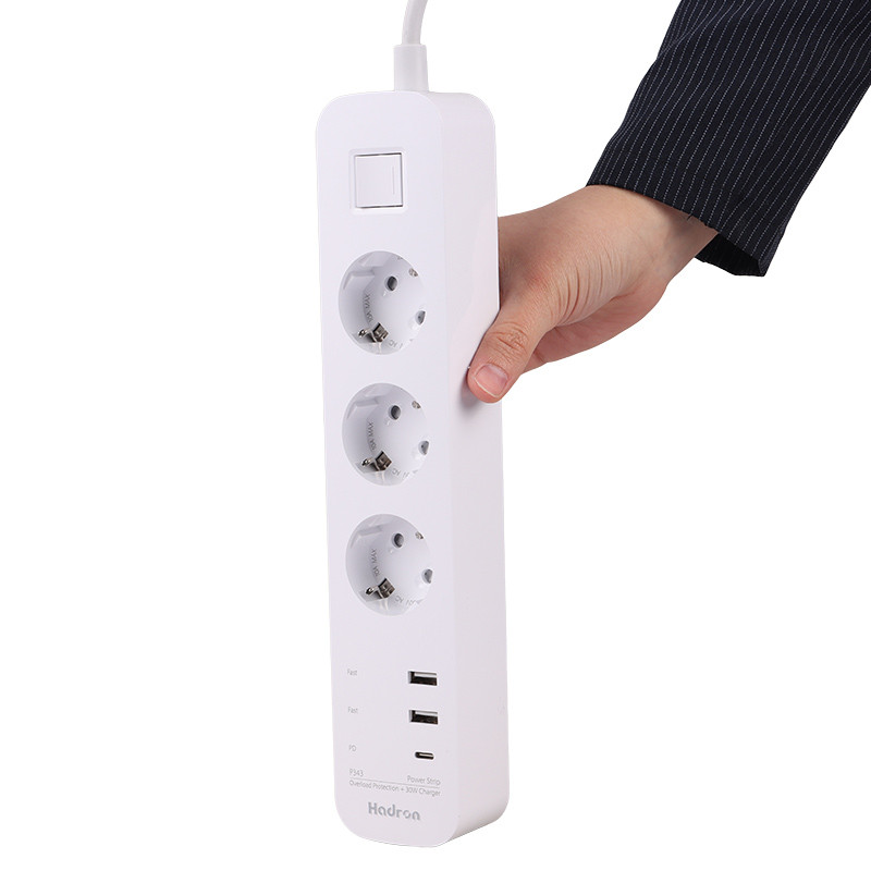 چند راهی 3 خانه برق ارت دار هادرون P343 با کابل 1.8 متری + شارژر USB