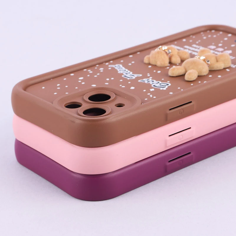 قاب سولید کیس عروسکی پشمالو محافظ لنزدار iPhone 13