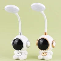 چراغ مطالعه فانتزی طرح آدم فضایی CS310 کد 1
