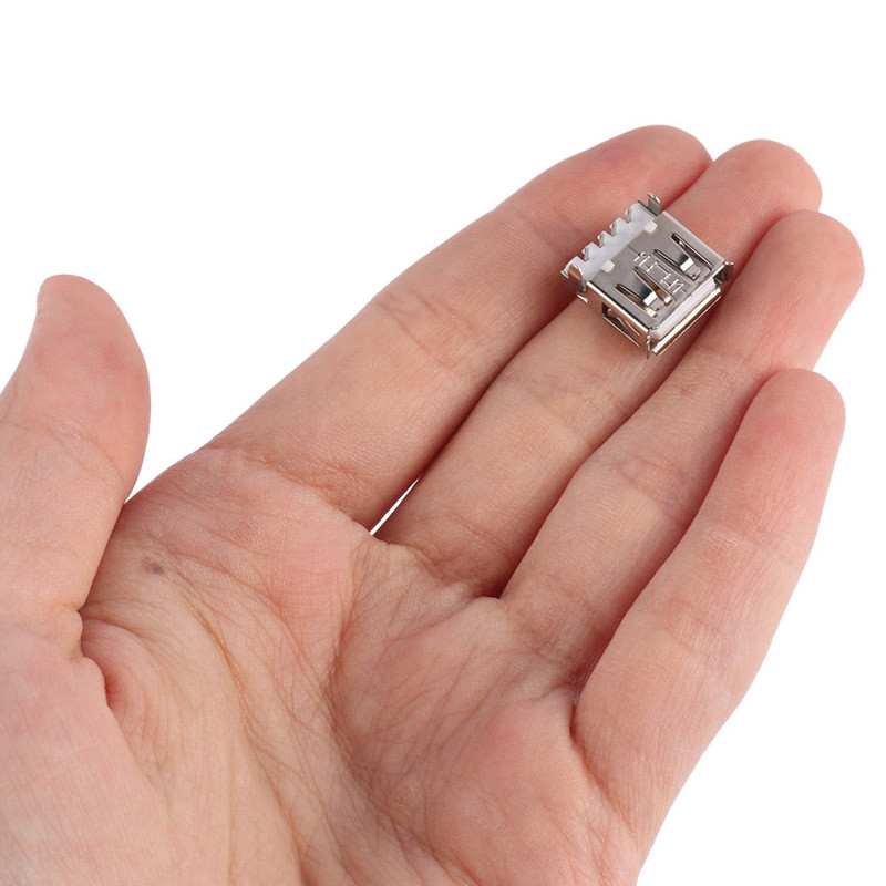 سوکت مادگی USB