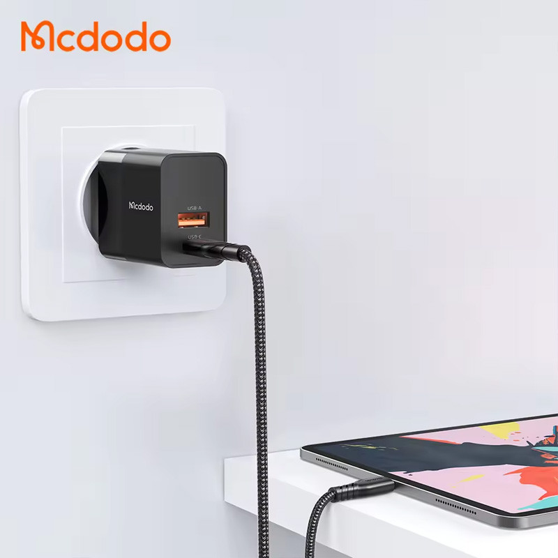کلگی فست شارژ &nbsp;Mcdodo CH-195 2Port 3A QC3.0 PD 20W