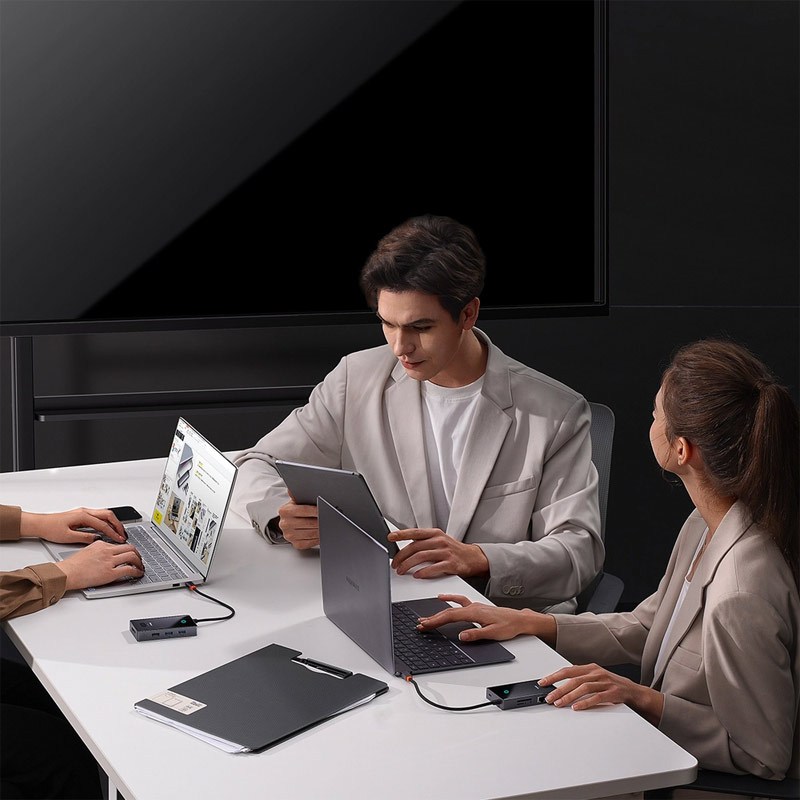 هاب 8 پورت Type-C باسئوس Focus Series WKYY030313