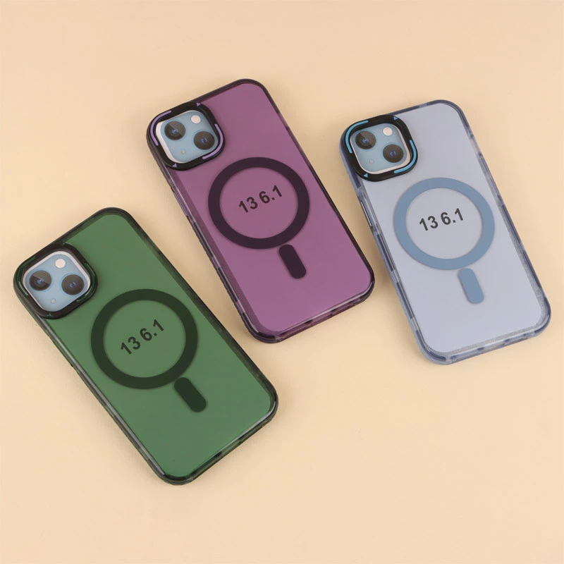 قاب PC شفاف دور طرحدار مگ سیف iPhone 13 / 14