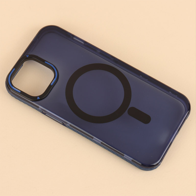 قاب PC شفاف دور طرحدار مگ سیف iPhone 13 / 14