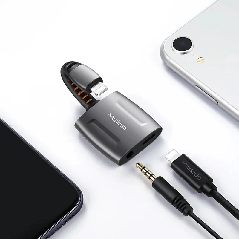 تبدیل Mcdodo CA-6340 Lightning to AUX / Lightning