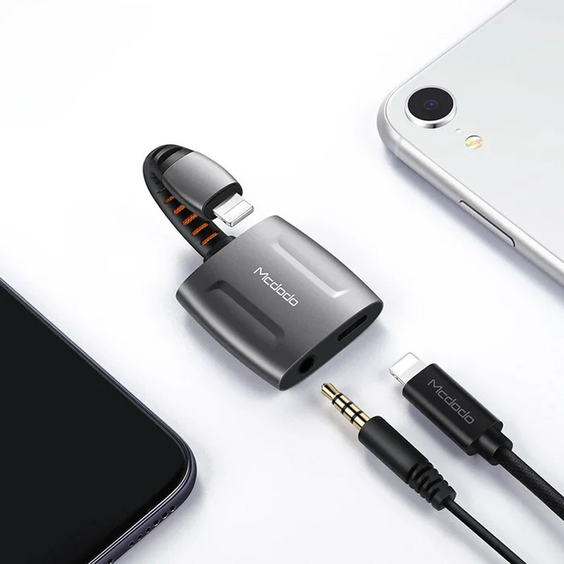 تبدیل Mcdodo CA-6340 Lightning to AUX / Lightning