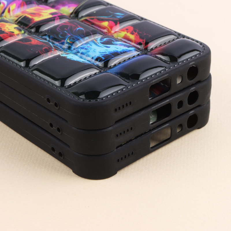 قاب شطرنجی طرح دار قاب پافر مربعی محافظ لنزدار سامسونگ Galaxy A15