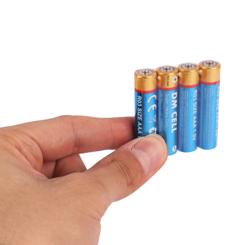باتری چهارتایی نیم قلمی DM Cell Super Heavy Duty R03 UM4 1.5V AAA