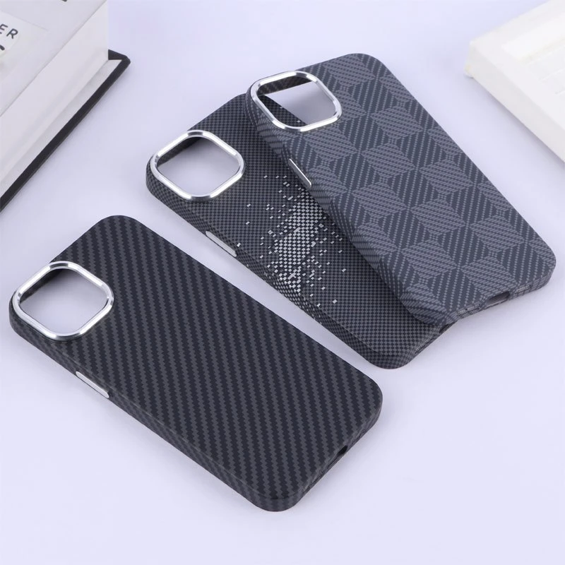 قاب مگ سیف Carbon آیفون iPhone 13