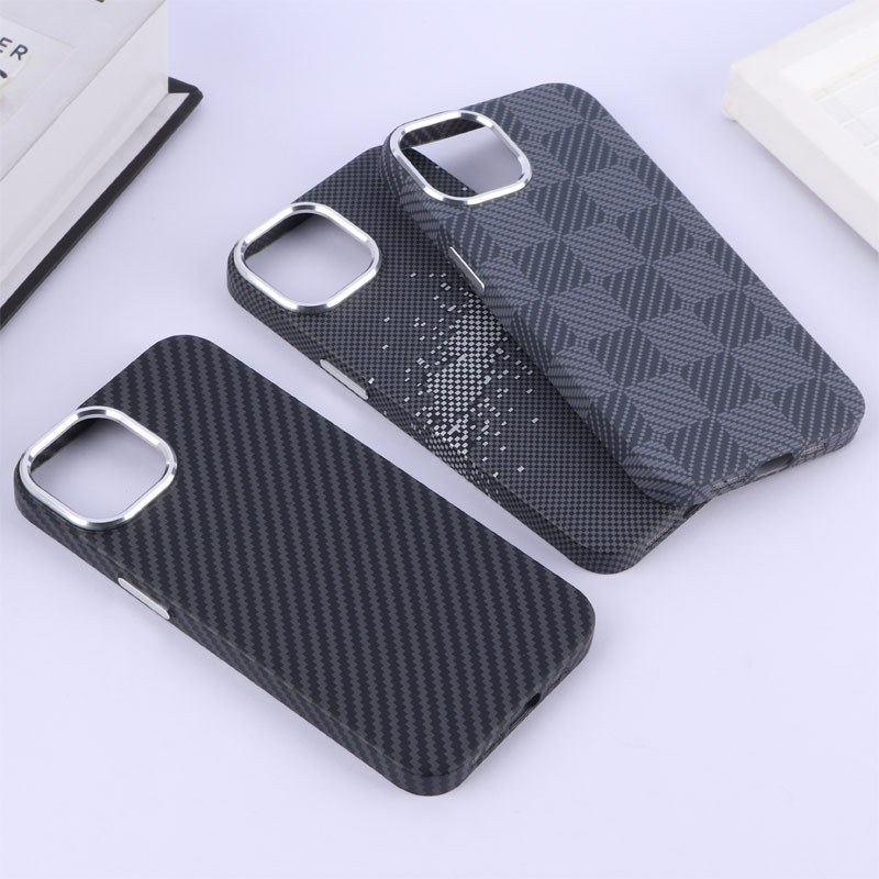 قاب مگ سیف Carbon آیفون iPhone 13