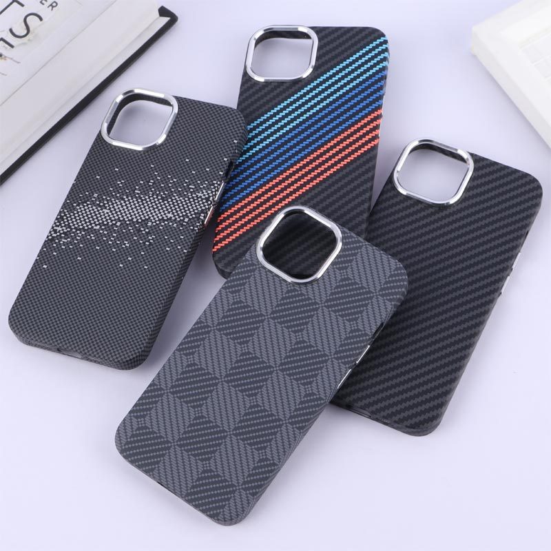 قاب مگ سیف Carbon آیفون iPhone 13