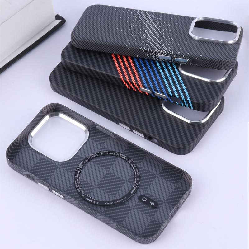 قاب مگ سیف Carbon آیفون iPhone 15 Pro