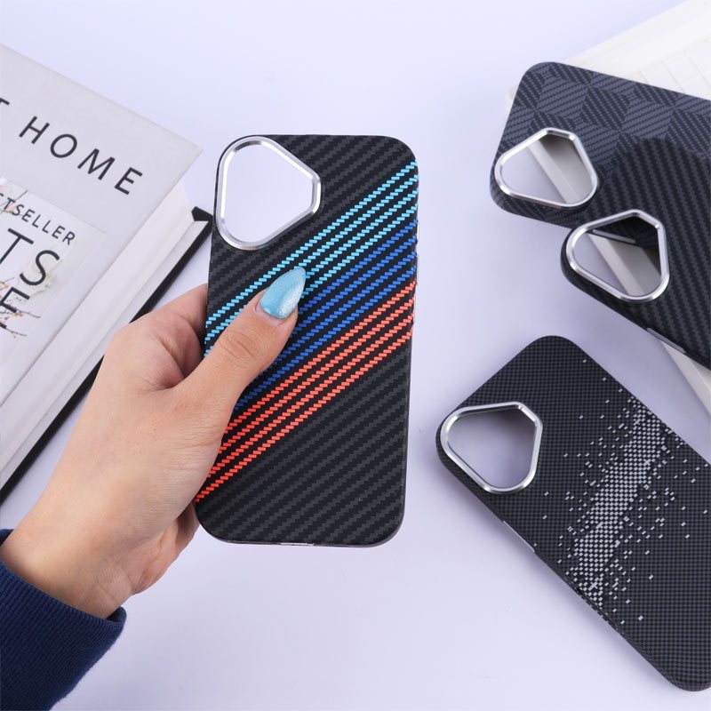 قاب مگ سیف Carbon آیفون iPhone 16