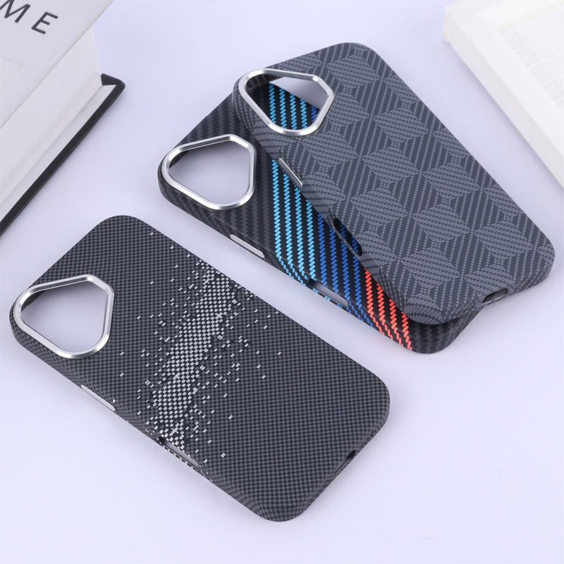 قاب مگ سیف Carbon آیفون iPhone 16