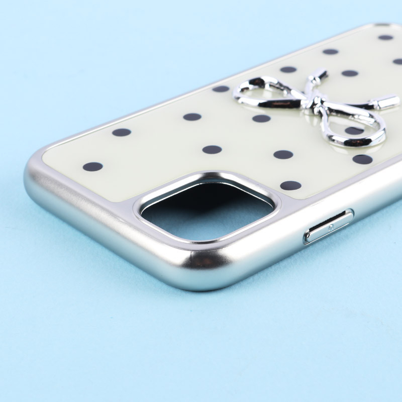 قاب آیفون iPhone 11 پاپیونی طرح دار
