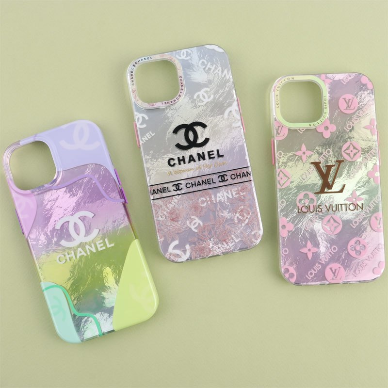 قاب هولوگرامی Chanel آیفون iPhone 15 طرح دار