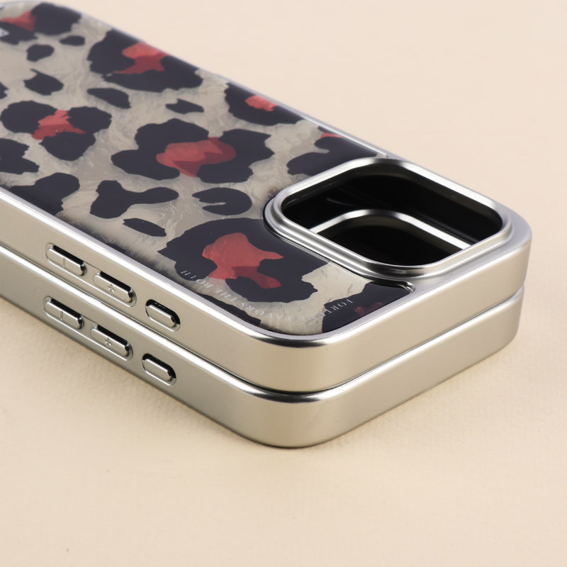 قاب پلنگی براق آیفون iPhone 16 Pro Max