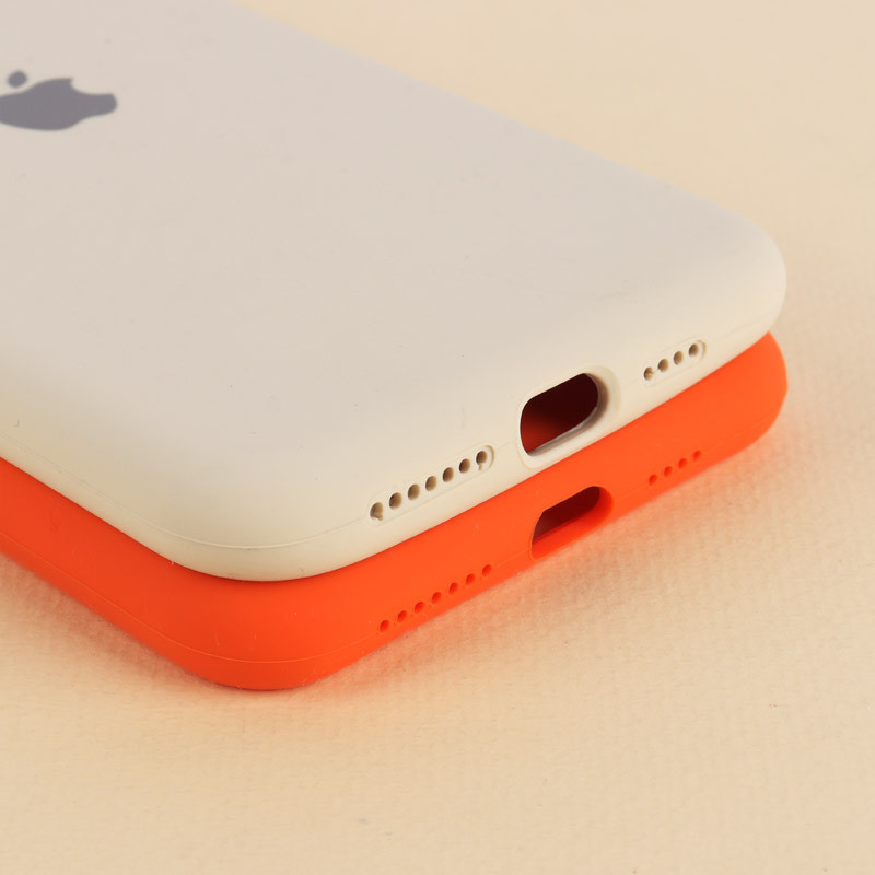 قاب سیلیکونی محافظ لنز دار iPhone 11 Pro Max