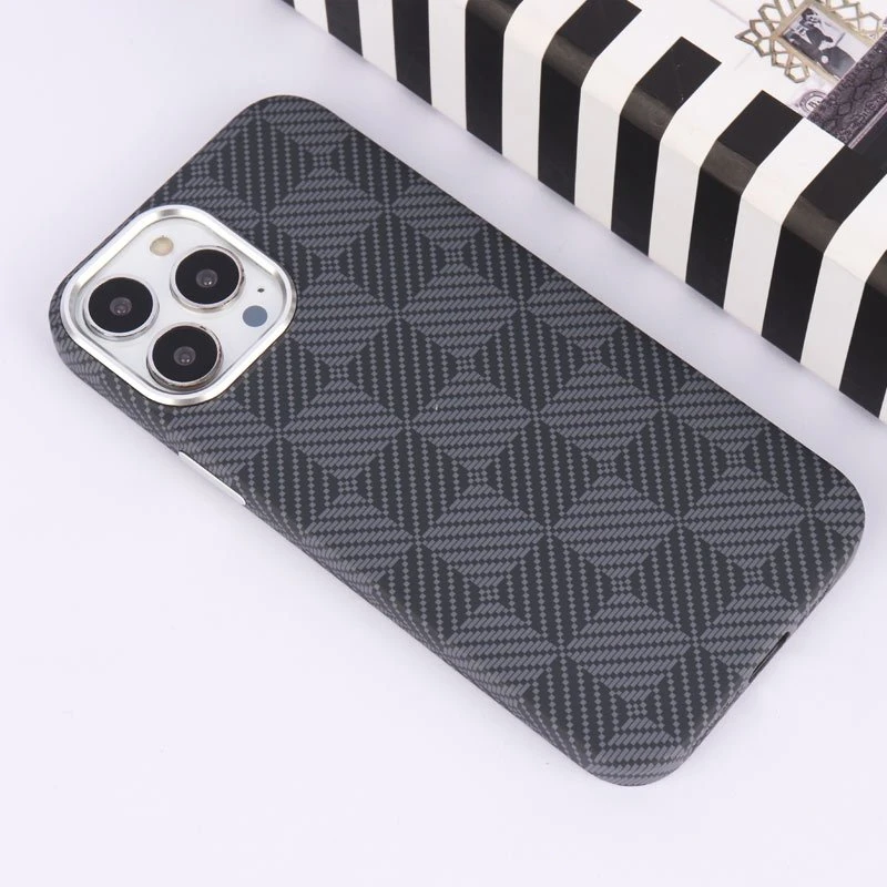 قاب مگ سیف Carbon آیفون iPhone 13 Pro Max