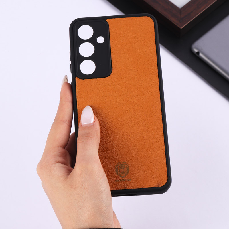 قاب چرمی Golden Lion سامسونگ Galaxy A55 محافظ لنزدار