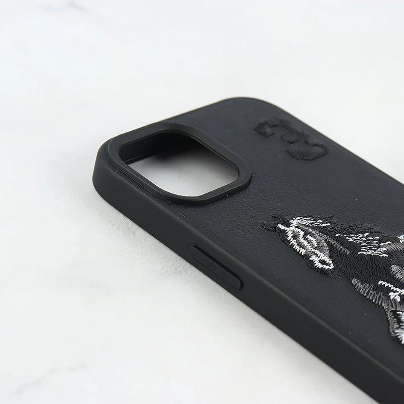 قاب Vip Max آیفون iPhone 13 / 14 طرح دوخت