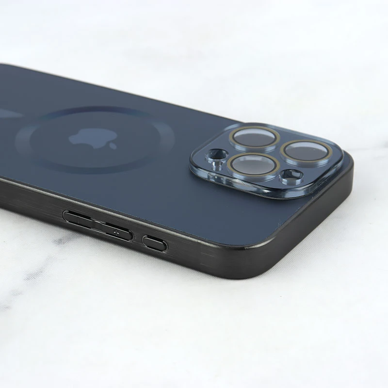 قاب براق مگ سیف Vip Max آیفون iPhone 15 Pro Max محافظ لنزدار