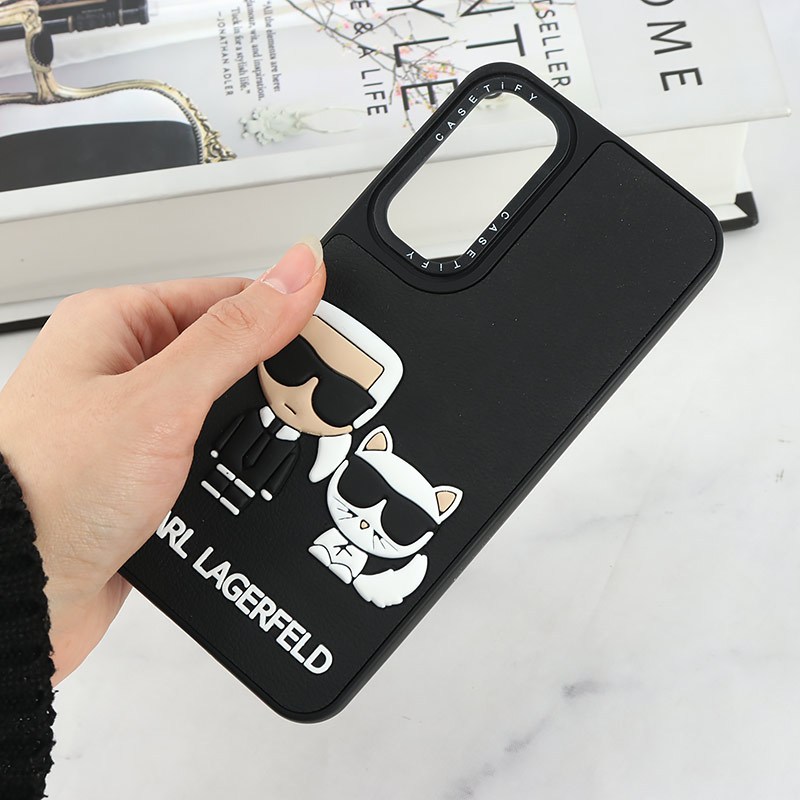 قاب Casetify سامسونگ Galaxy S23 FE 5G طرح Karl Lagerfeld برجسته