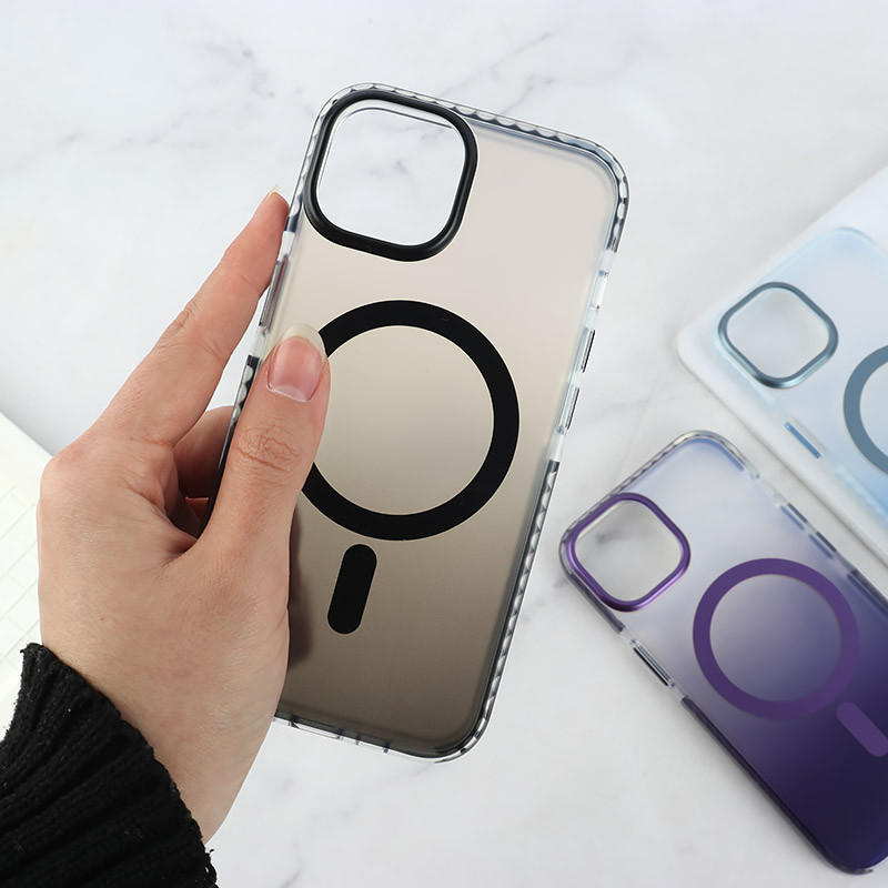 قاب هولوگرامی مگ سیف Vip Max آیفون iPhone 14 / 13