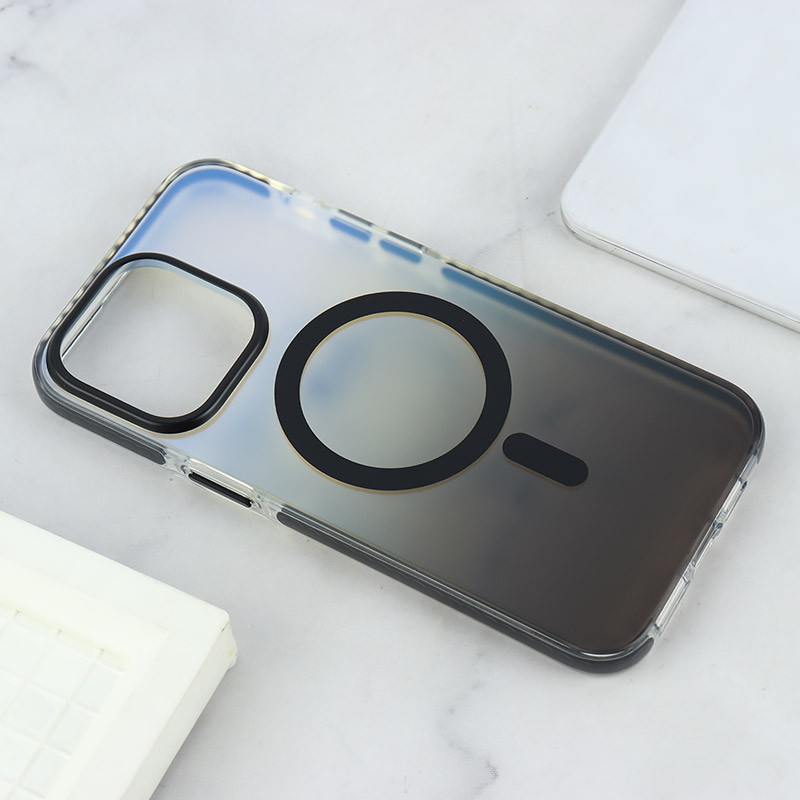 قاب هولوگرامی مگ سیف Vip Max آیفون iPhone 15 Pro Max