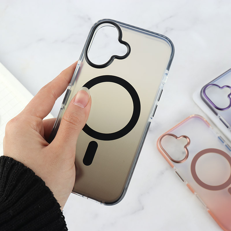 قاب هولوگرامی مگ سیف Vip Max آیفون iPhone 16
