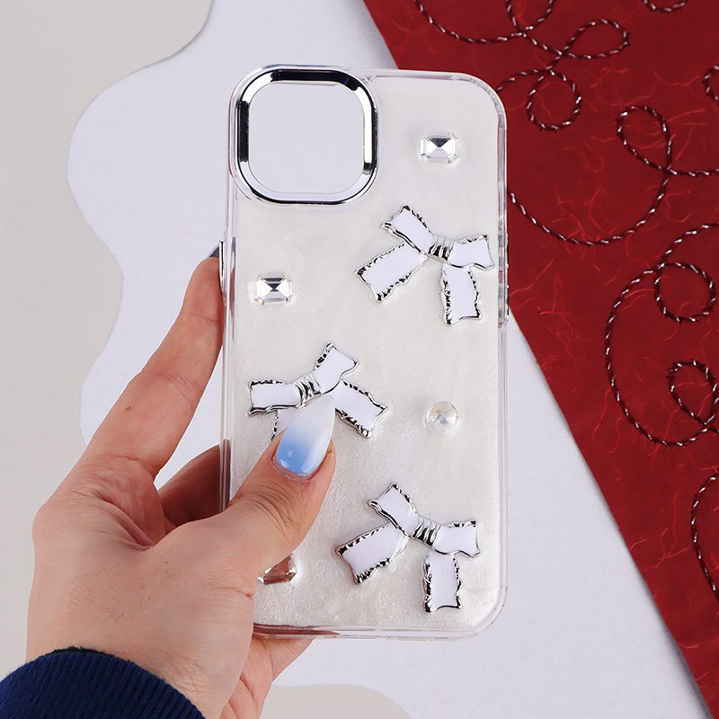 قاب اکلیلی Vip Max آیفون iPhone 15 پاپیونی نگین دار