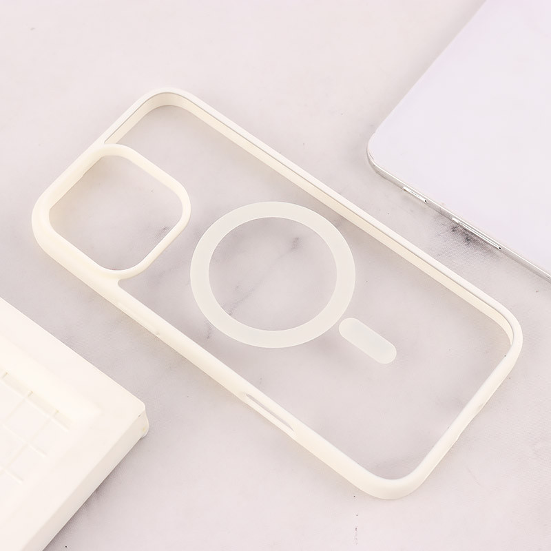 قاب PC مگ سیف آیفون iPhone 16 Pro Max دور رنگی