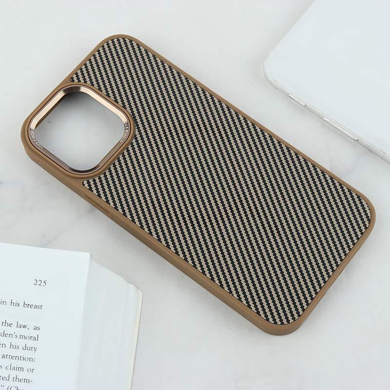 قاب مگ سیف هاشور دار Focus Pixels آیفون iPhone 13 Pro Max