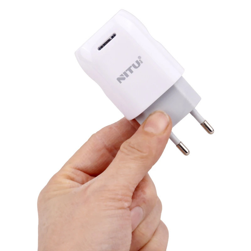 شارژر دیواری فست شارژ Nitu NT-TC033 2.4A 12W