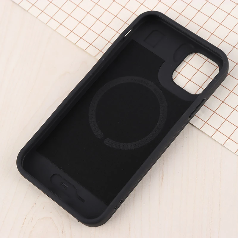 قاب سیلیکونی مگ سیف Gear4 آیفون iPhone 11