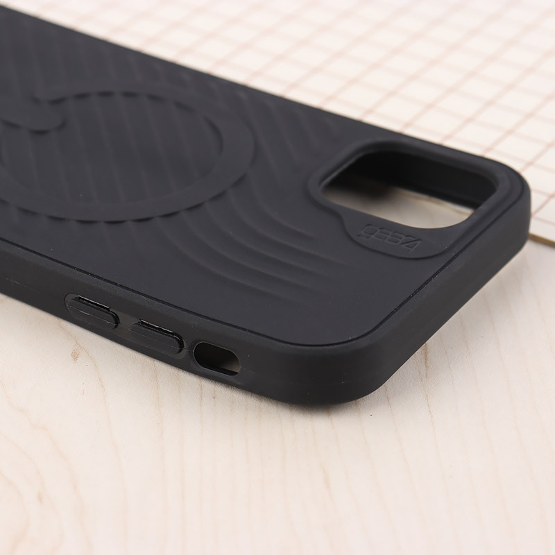 قاب سیلیکونی مگ سیف Gear4 آیفون iPhone 11