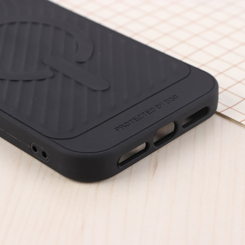 قاب سیلیکونی مگ سیف Gear4 آیفون iPhone 11