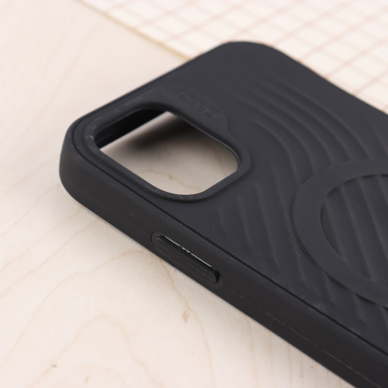قاب سیلیکونی مگ سیف Gear4 آیفون iPhone 11